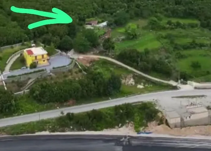 アパート Albania Dukat